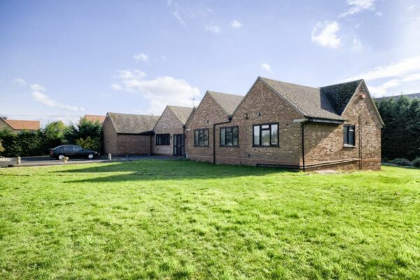 Loxley Road, Stratford-Upon-Avon, CV37