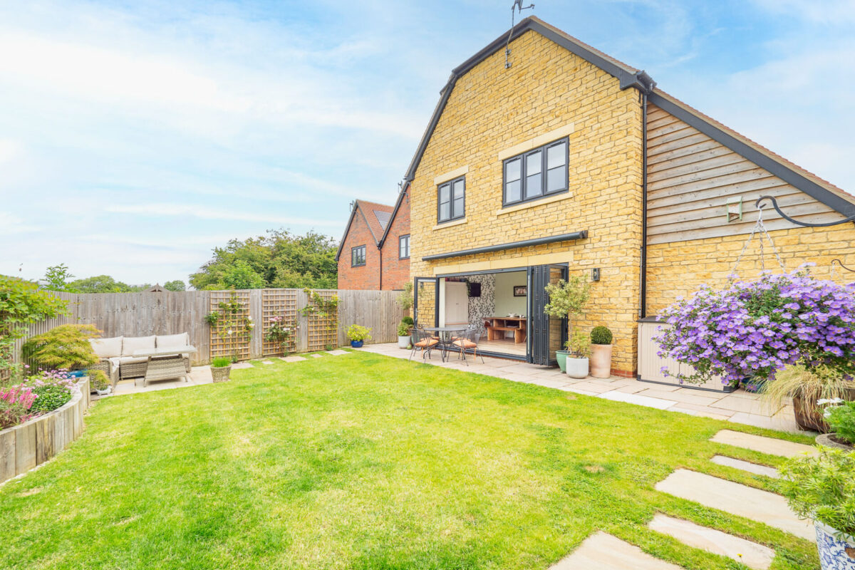 Maple Close, Honeybourne, WR11