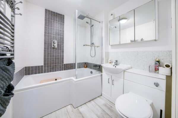 Hamlet Way, Stratford-Upon-Avon, CV37