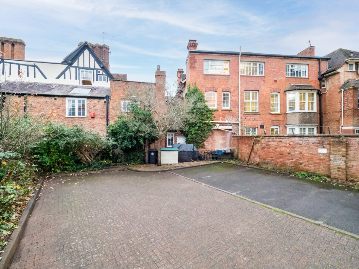 Scholars Lane, Wheelers Court Scholars Lane, CV37