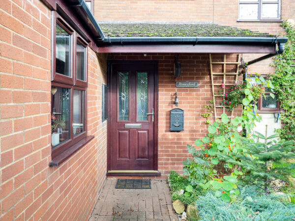 The Avenue, Bishopton, CV37