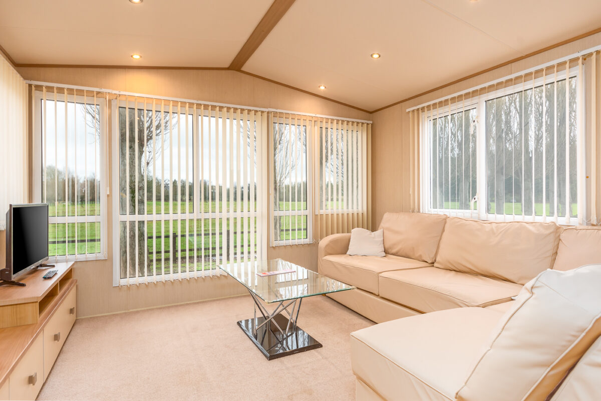 3 Rayford Park, Tiddington Road, Stratford Upon Avon, CV37 7BE