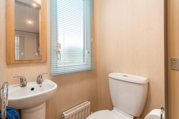 3 Rayford Park, Tiddington Road, Stratford Upon Avon, CV37 7BE