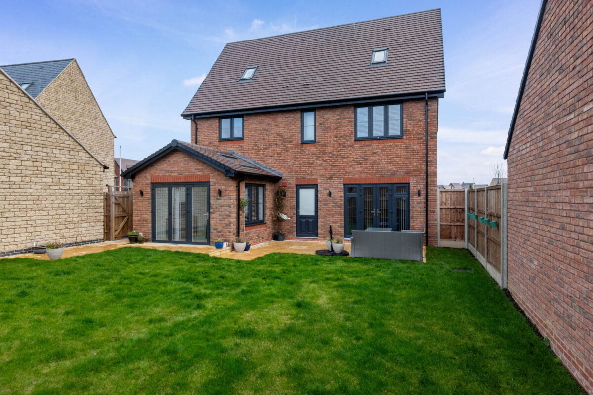 Vickers Court, Shackleton Village, CV37