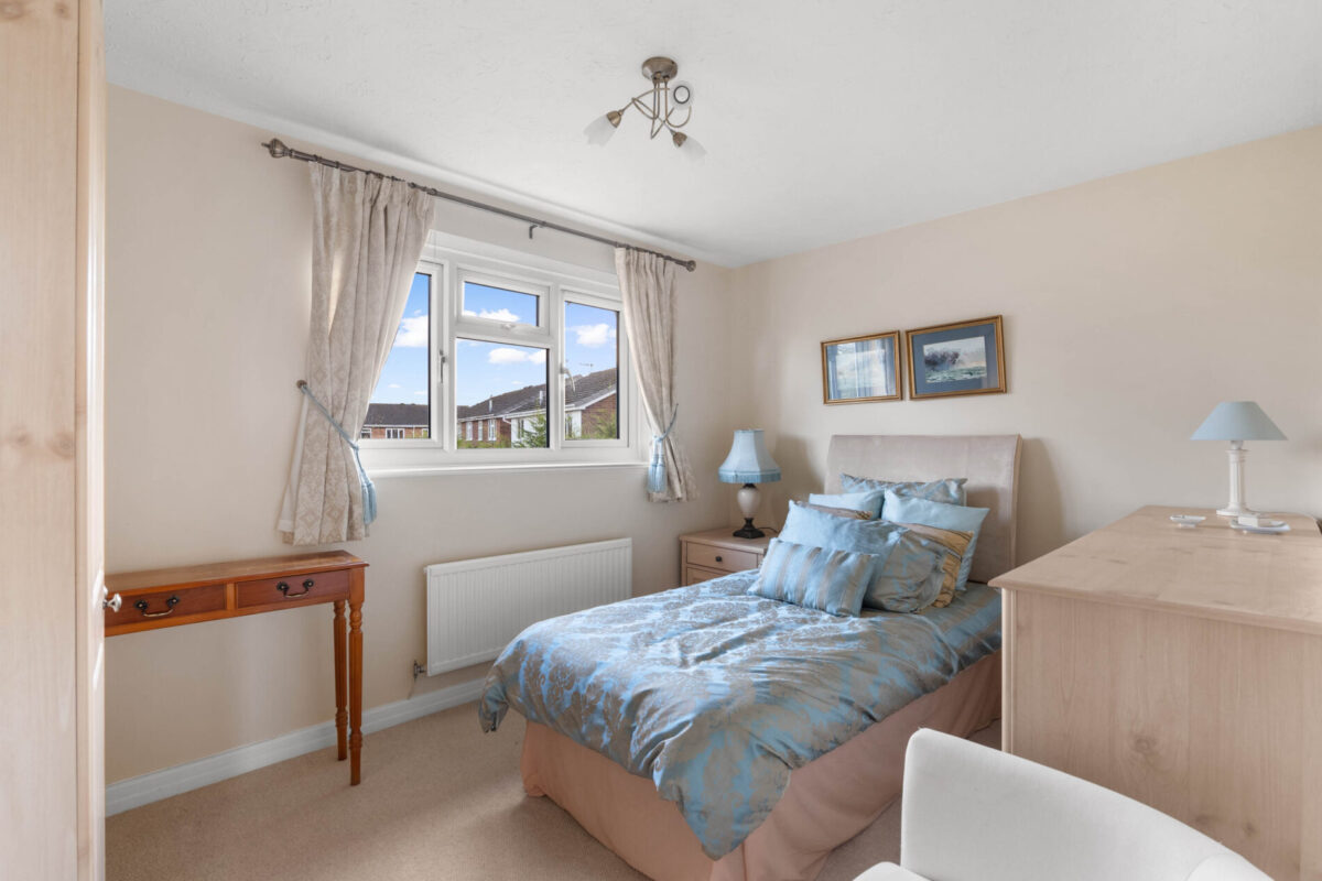 Friary Avenue, Shirley, B90