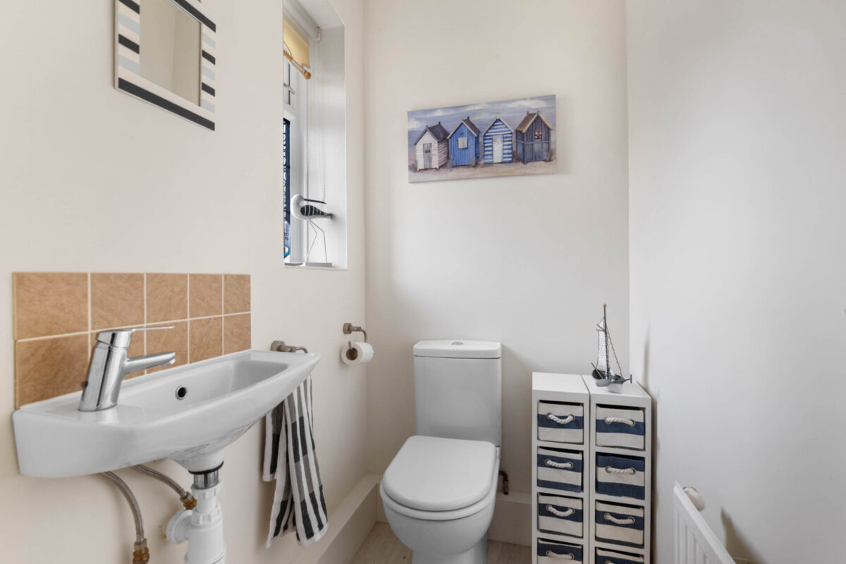 Friary Avenue, Shirley, B90