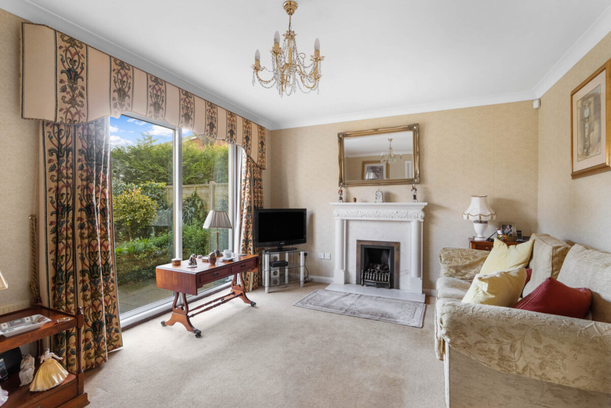 Friary Avenue, Shirley, B90