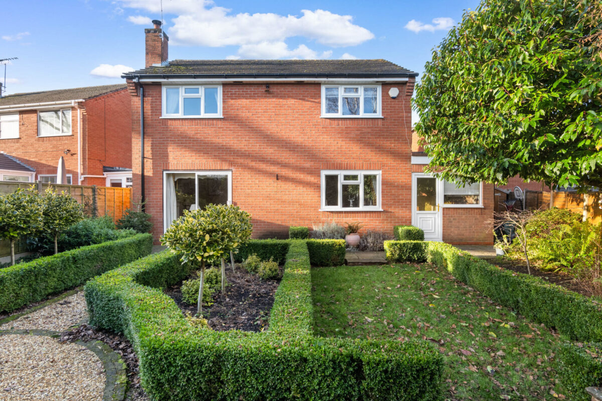 Friary Avenue, Shirley, B90