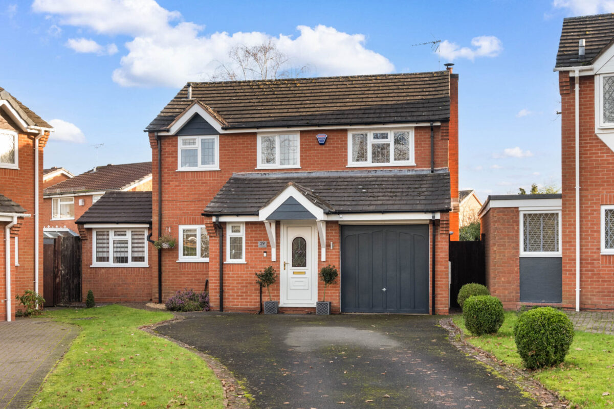 Friary Avenue, Shirley, B90