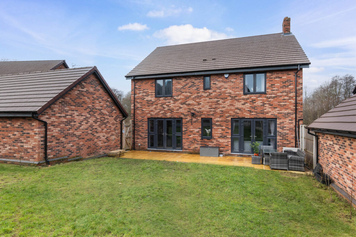 Elderberry Road, Shirley, B90