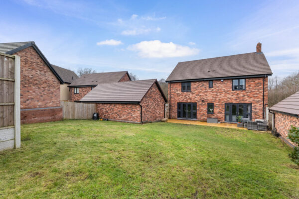 Elderberry Road, Shirley, B90