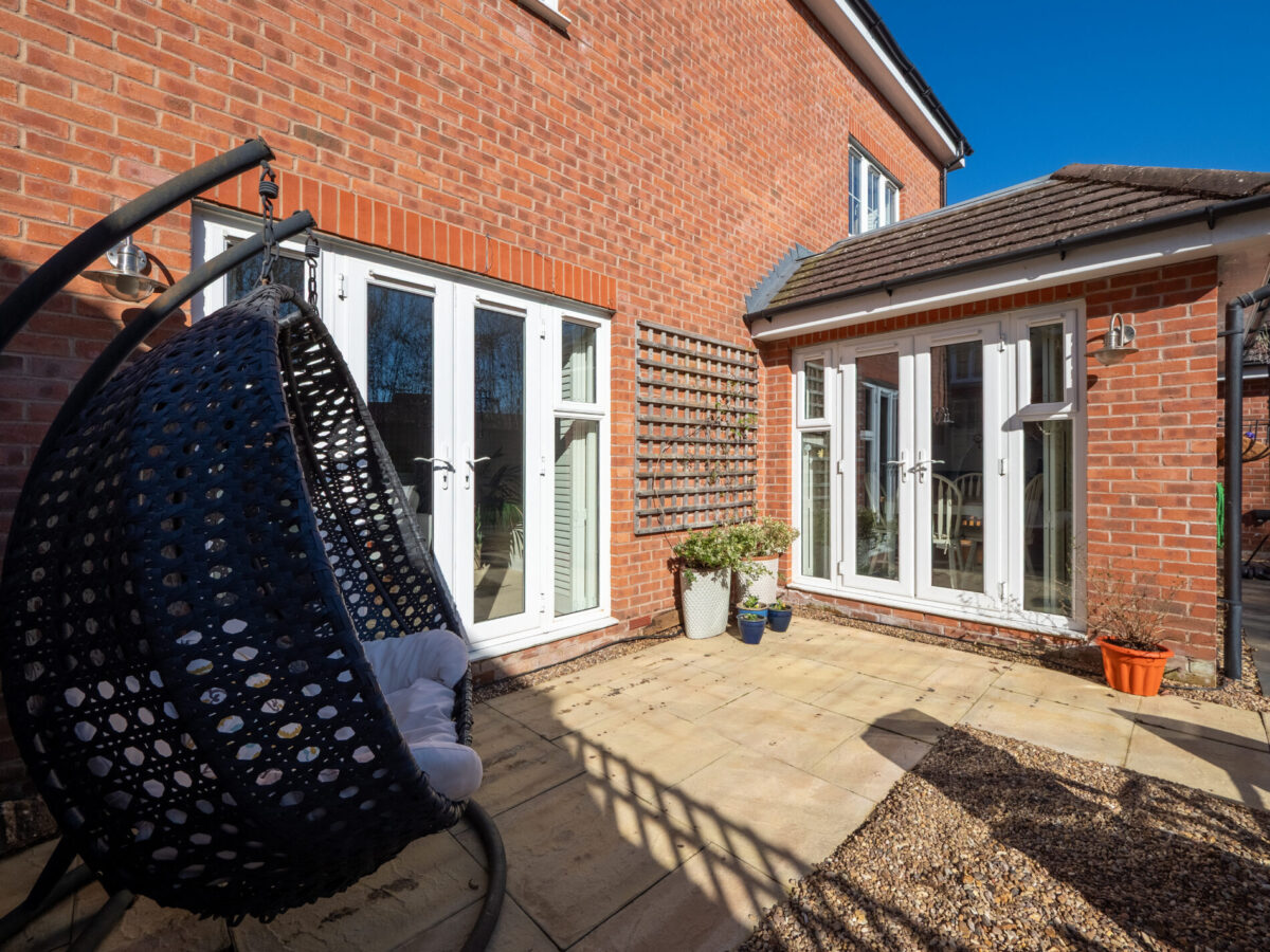 Camel Close, Warwick, CV34