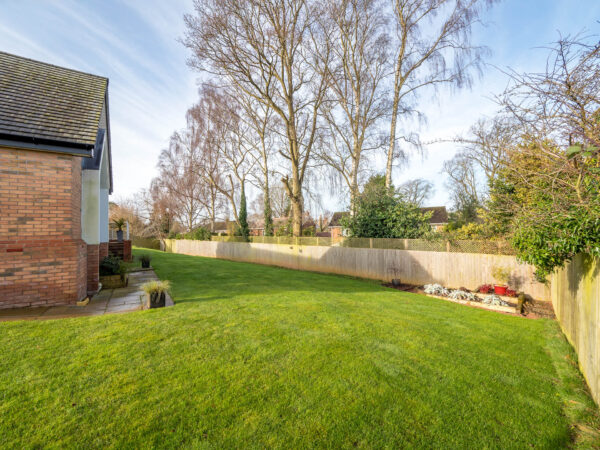 Elmdon Close, Snitterfield, CV37