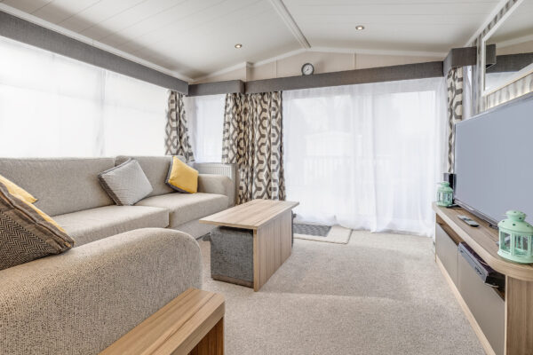 Rayford Park, Tiddington Road, CV37
