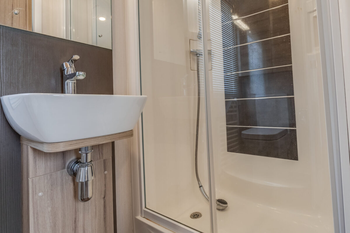 Rayford Park, Tiddington Road, CV37