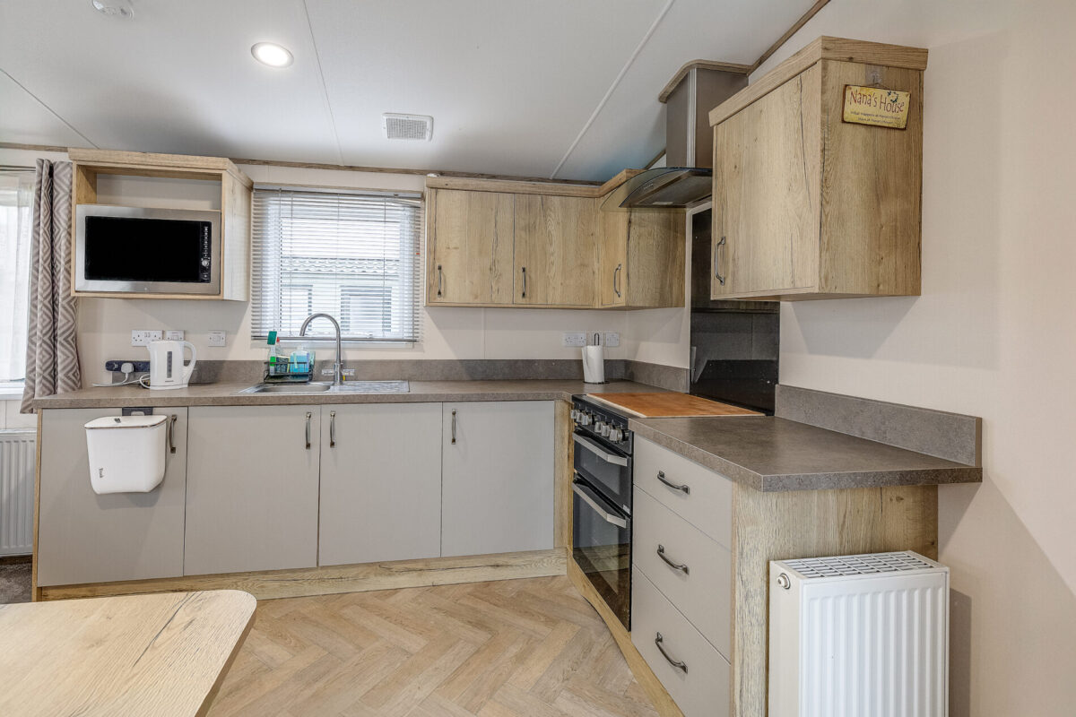 Rayford Park, Tiddington Road, CV37