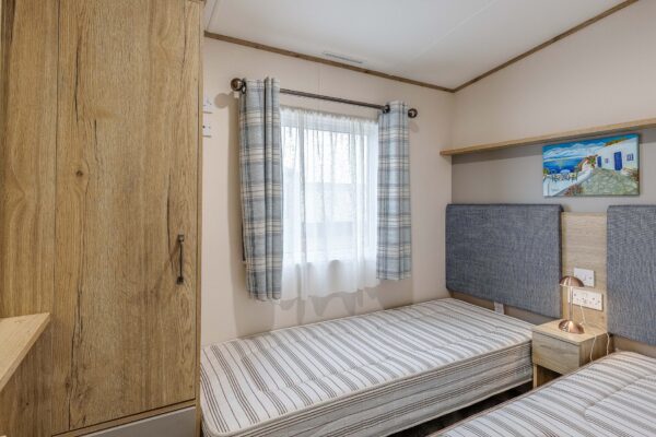 Rayford Park, Tiddington Road, CV37