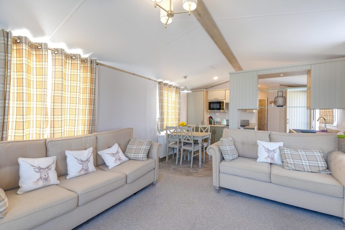 Rayford Park, Tiddington Road, CV37