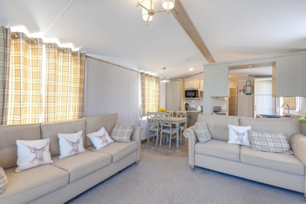 Rayford Park, Tiddington Road, CV37