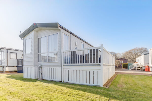 Rayford Park, Tiddington Road, CV37