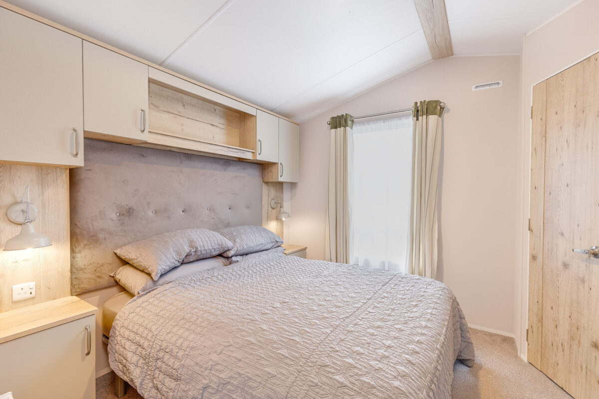 Rayford Park, Tiddington Road, CV37