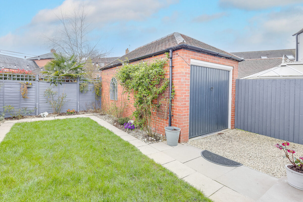 Barrie Close, Stratford-Upon-Avon, CV37