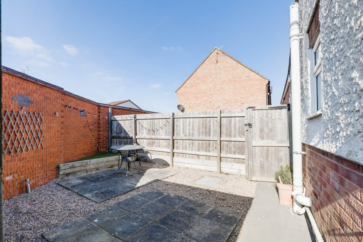 IDEAL INVESTMENT opportunity! TWO properties - 7% Yield