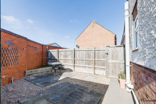 IDEAL INVESTMENT opportunity! TWO properties - 7% Yield