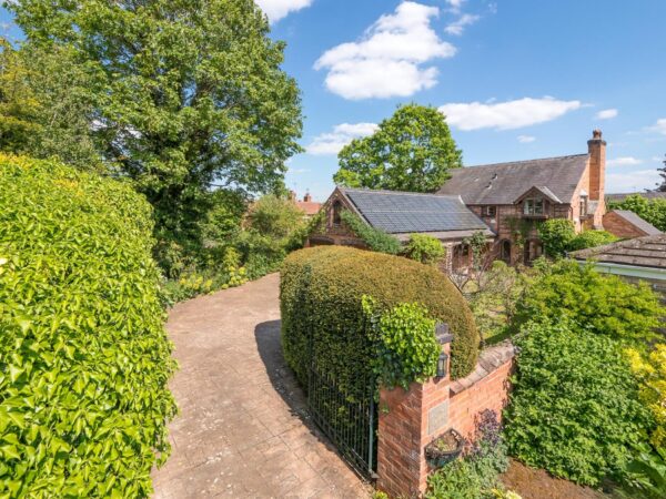 Grange Gardens, Wellesbourne, CV35