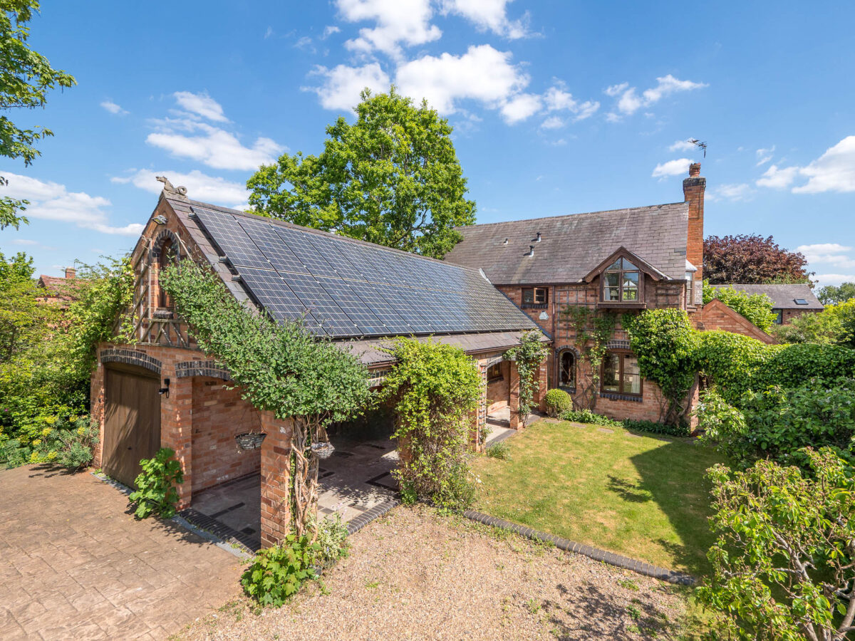 Grange Gardens, Wellesbourne, CV35