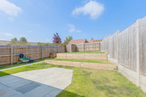 Barnes Close, Luddington, CV37