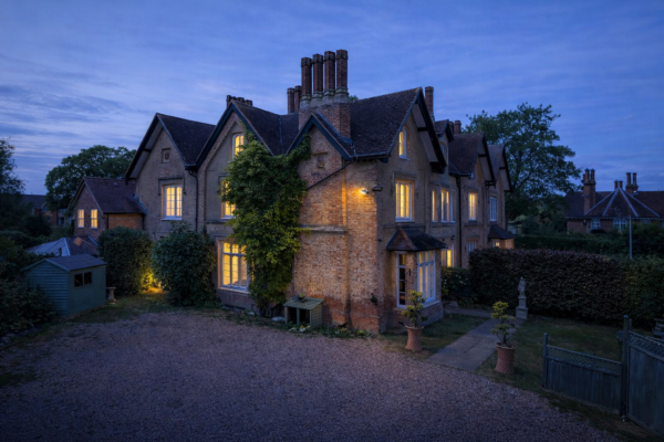 Bishopton Lane, Bishopton, CV37