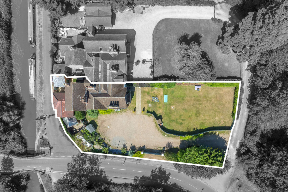 Bishopton Lane, Bishopton, CV37