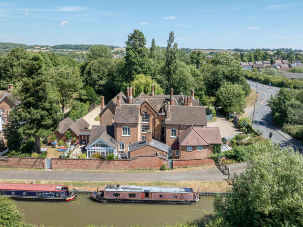 Bishopton Lane, Bishopton, CV37
