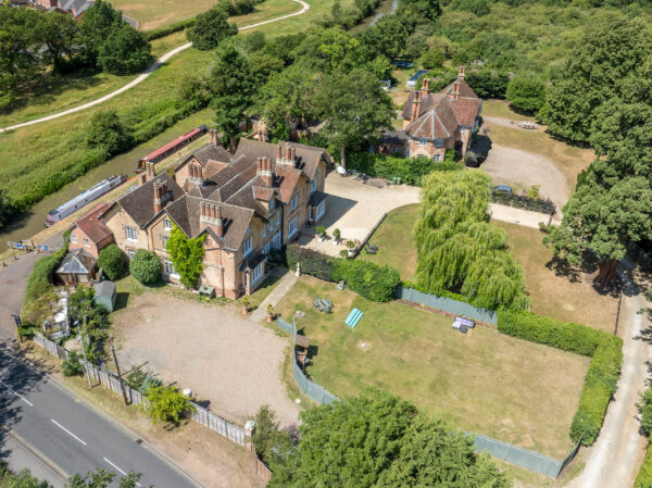 Bishopton Lane, Bishopton, CV37