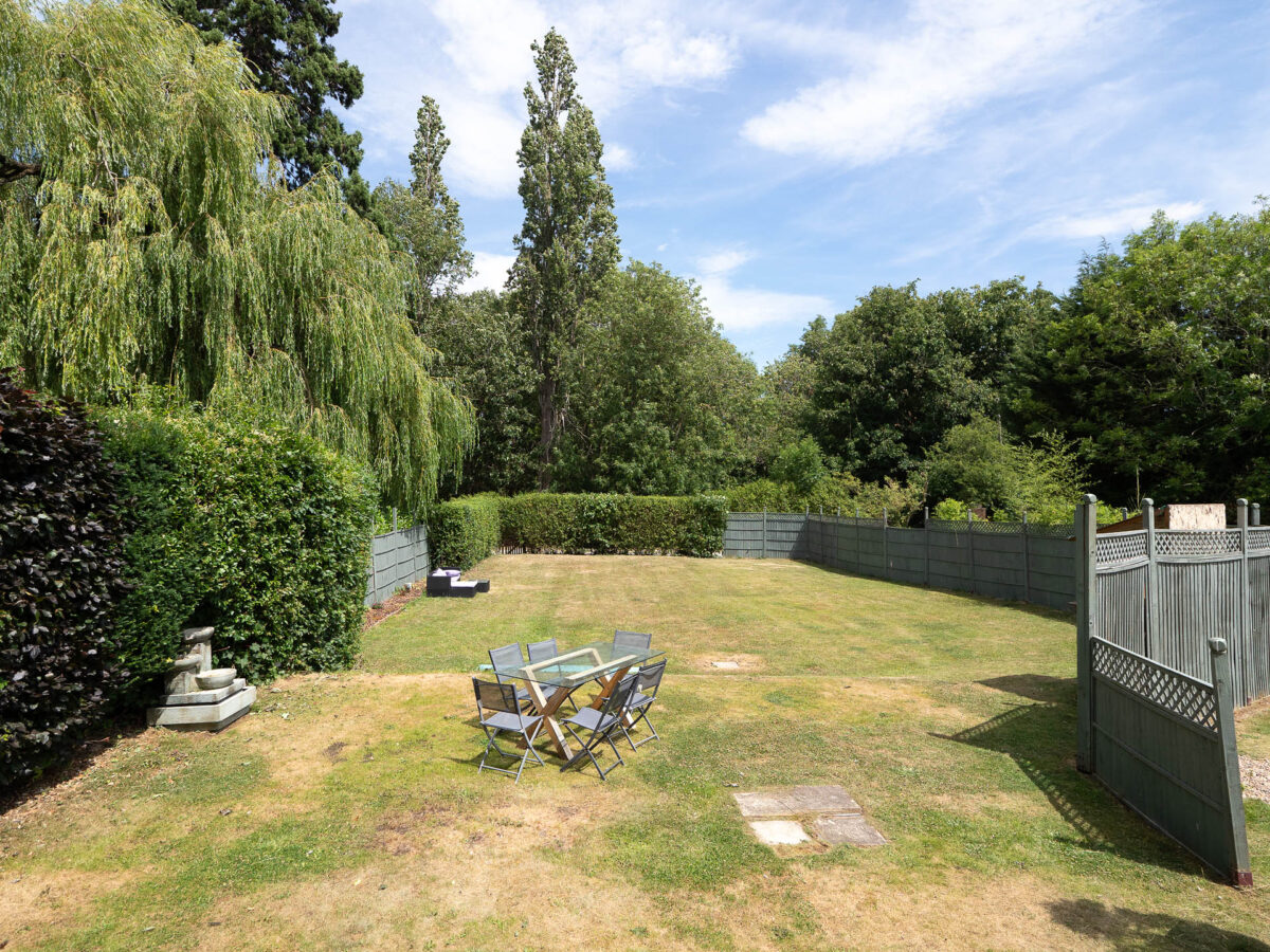 Bishopton Lane, Bishopton, CV37