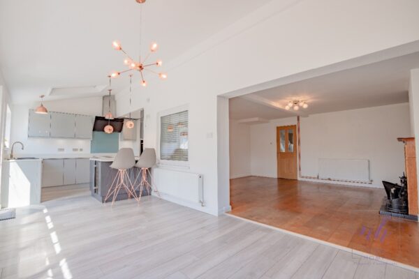 Taymar, Shepherds Place, Kineton, Warwick
