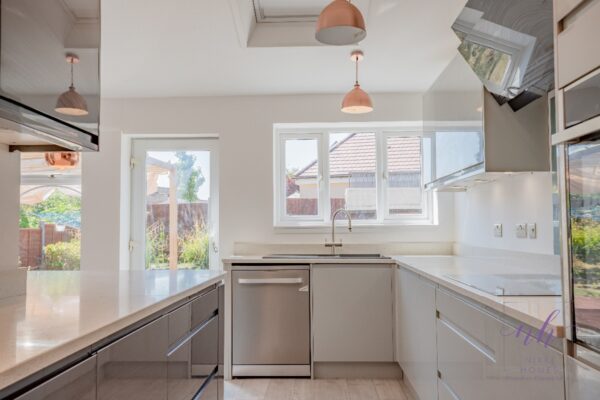 Taymar, Shepherds Place, Kineton, Warwick