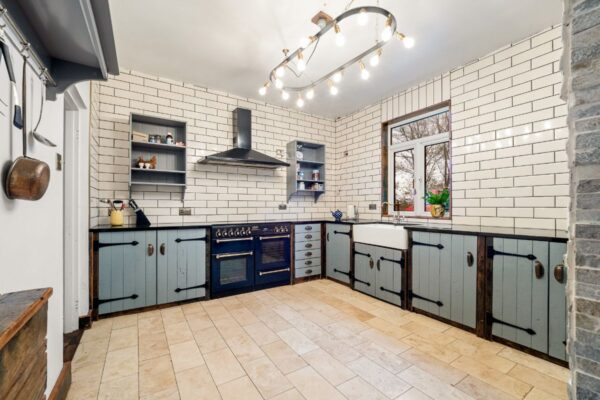 Oak Lodge, Kings Lane, Snitterfield, Stratford-upon-Avon