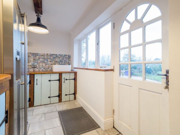 Oak Lodge, Kings Lane, Snitterfield, Stratford-upon-Avon