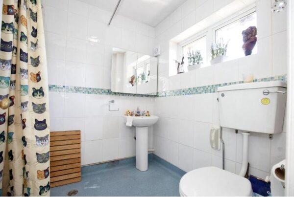 Holdenhurst, Park Lane, Snitterfield, Stratford-upon-Avon