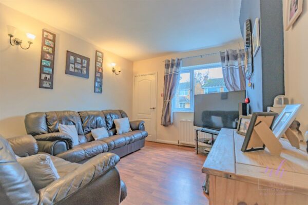Ettington Close, Wellesbourne, Warwick