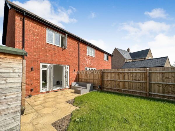 Anson Close, Shackleton Village, Stratford-Upon-Avon