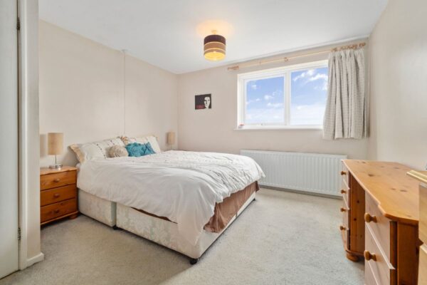 Arras Boulevard, Hampton Magna, Warwick