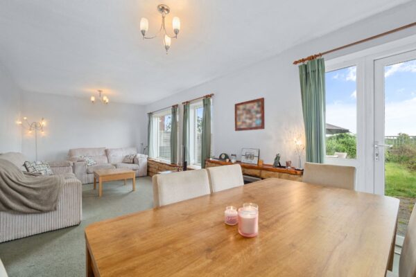 Arras Boulevard, Hampton Magna, Warwick
