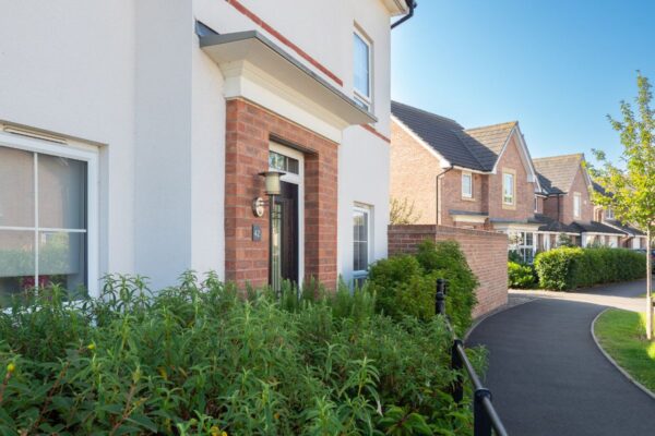 Nightingale Avenue, Warwick