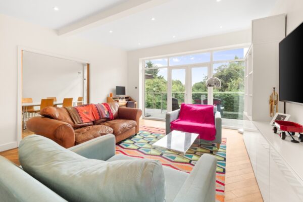 Cedar Close, Stratford-upon-Avon