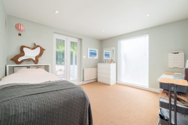 Cedar Close, Stratford-upon-Avon