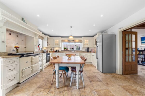 Pear Tree House, Pebworth Road, Ullington, Evesham