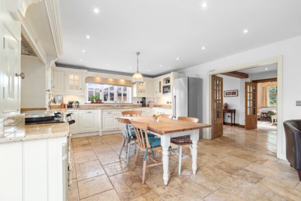 Pear Tree House, Pebworth Road, Ullington, Evesham